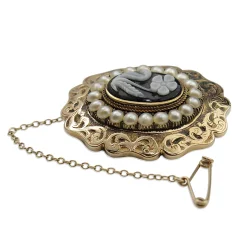 9ct Antique Agate Cameo and Pearl Mourning Brooch