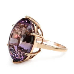 18ct Rose Gold 27ct Amethyst Solitaire Ring