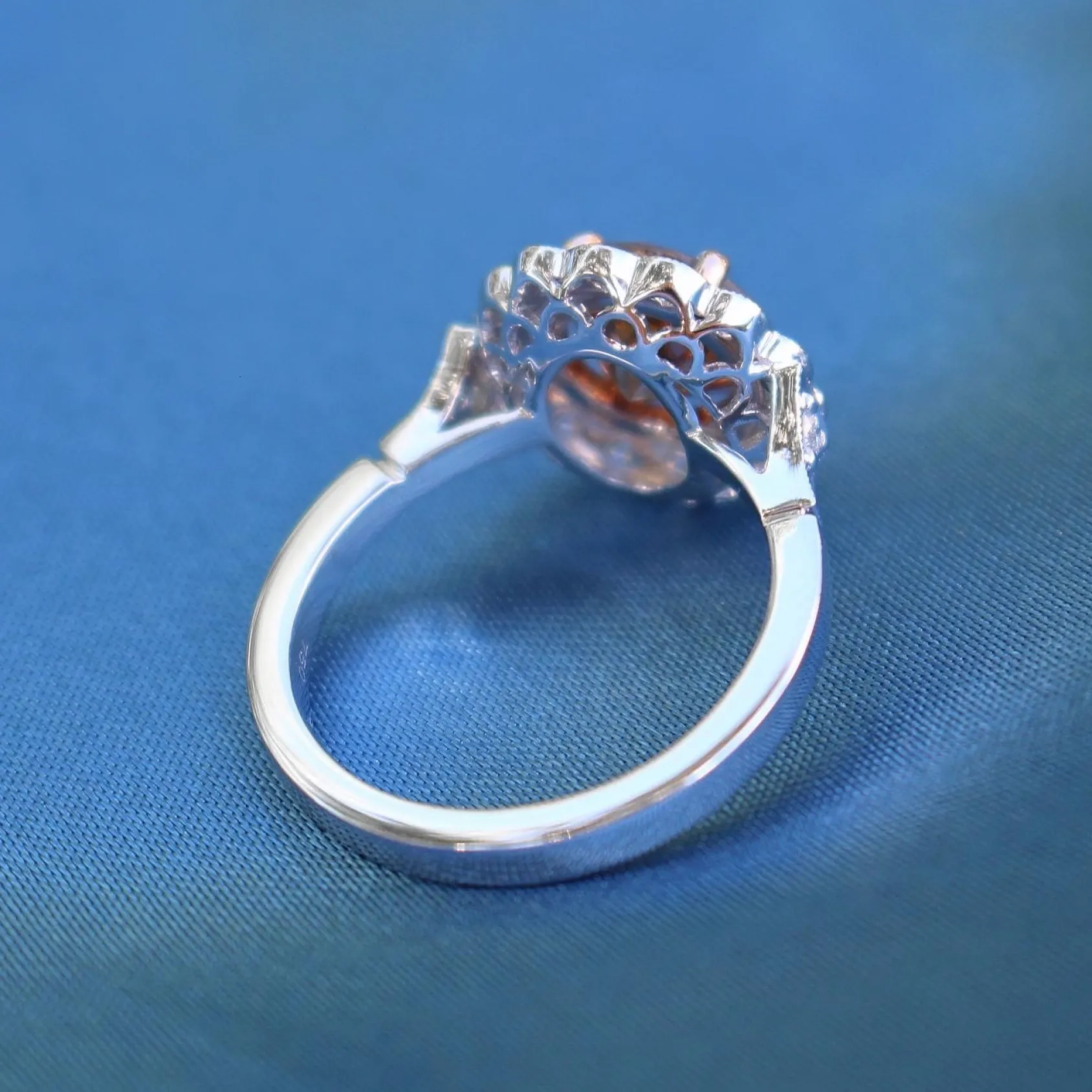18ct White and Rose Gold Champagne Diamond Daisy Ring