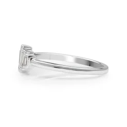 18ct White Gold 5 Stone Baguette Ring
