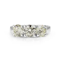 18ct White Gold 3 Stone Cape Diamond Ring