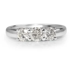 18ct White Gold 3 Stone Diamond Ring
