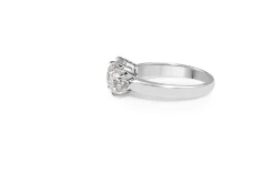 18ct White Gold 3 Stone Diamond Ring