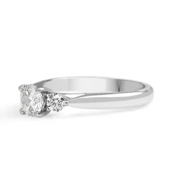 18ct White Gold 3 Stone Diamond Ring