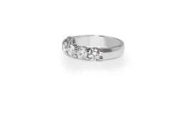 18ct White Gold 6 Stone Diamond Band