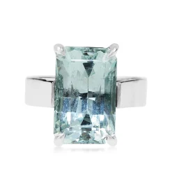 9ct White Gold and Platinum Vintage Aquamarine Solitaire Ring