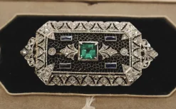 18ct White Gold Antique Emerald, Sapphire and Diamond Brooch