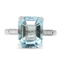 18ct White Gold Aquamarine and Diamond Ring