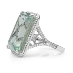 18ct White Gold Aquamarine and Diamond Ring