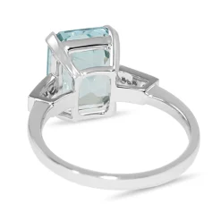 18ct White Gold Aquamarine and Diamond Ring