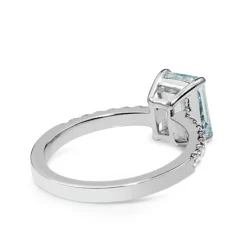 18ct White Gold Aquamarine and Diamond Ring
