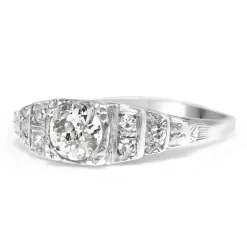 18ct White Gold Art Deco Diamond Ring