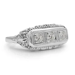 18ct White Gold Art Deco Filigree Diamond Ring