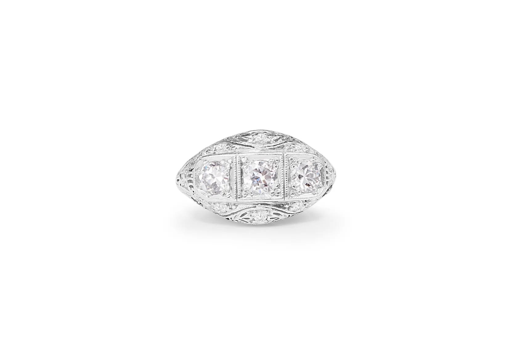 18ct White Gold Art Deco Old Cut Diamond Ring