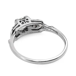 18ct White Gold Art Deco Old Cut Diamond Ring