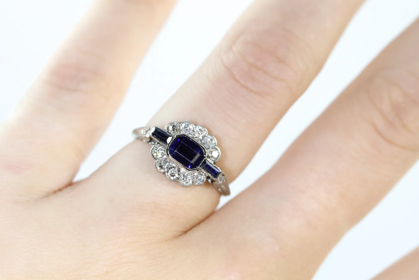 18ct White Gold Art Deco Sapphire and Old Cut Diamond Ring