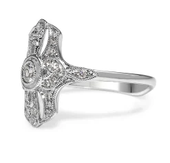 18ct White Gold Art Deco Style Ring
