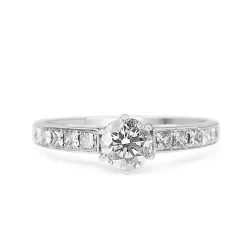 18ct White Gold Brilliant and Princess Cut Solitaire Diamond Ring