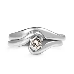 18ct White Gold Curved Wedding Band