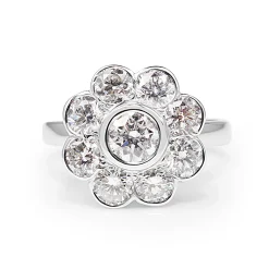 18ct White Gold Daisy Diamond Ring