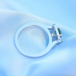 18ct White Gold Deco Style Green Sapphire and Diamond Ring