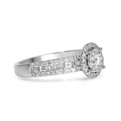 18ct White Gold Diamond Cluster Ring