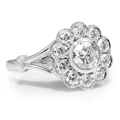 18ct White Gold Diamond Daisy Ring