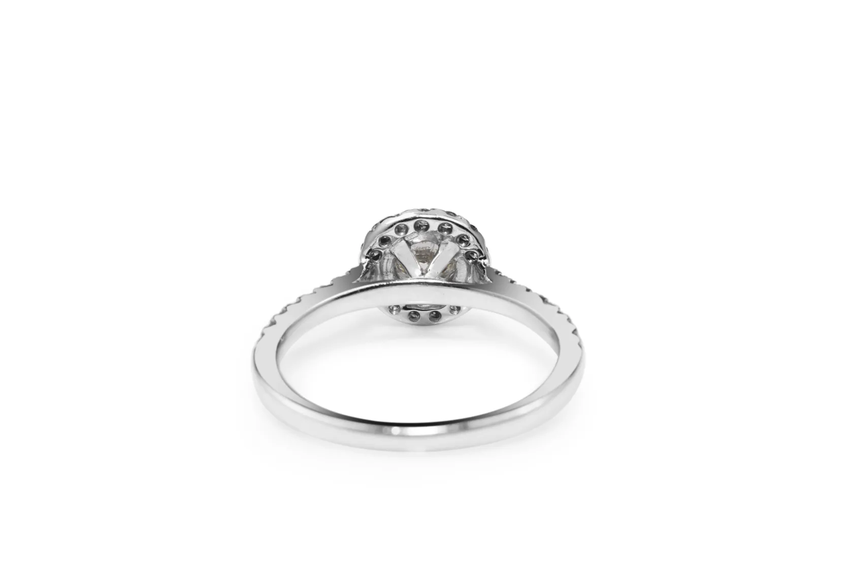 18ct White Gold Diamond Halo Ring