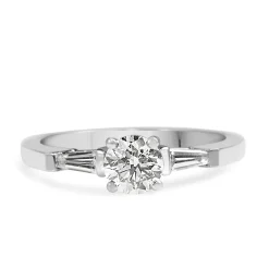 18ct White Gold Diamond Ring with Baguette Diamonds