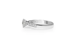 18ct White Gold Diamond Ring