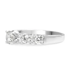 18ct White Gold Diamond Ring