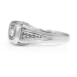 18ct White Gold Diamond Vintage Ring
