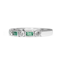 9ct White Gold Emerald and Diamond Deco Style Band Ring