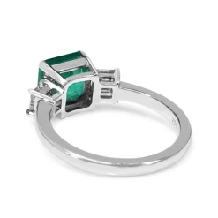 18ct White Gold Emerald and Carré Cut Diamond 3 Stone Ring