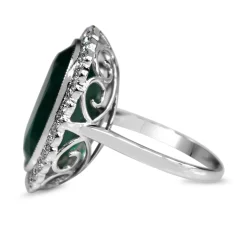 18ct White Gold Emerald and Diamond Daisy Style Ring