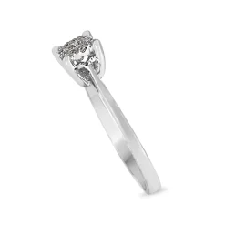 9ct White Gold Illusion Diamond Cluster Ring