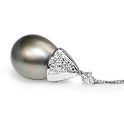 18ct White Gold 18.6mm Tahitian Pearl and Diamond Pendant