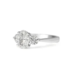 18ct White Gold Oval and Brilliant Cut Diamond 3 Stone Ring