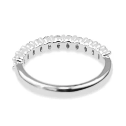 18ct White Gold Oval Diamond Band Ring