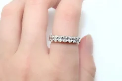18ct White Gold Oval Diamond Band