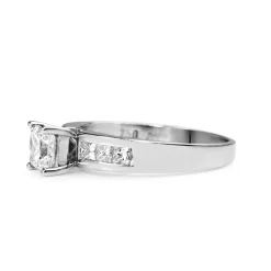 18ct White Gold Princess Cut Solitiare Ring