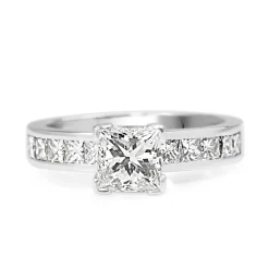 18ct White Gold Princess Cut Diamond Solitaire Ring