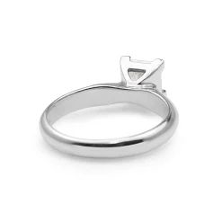 18ct White Gold Princess Cut Diamond Solitaire Ring