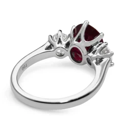 18ct White Gold Ruby and Diamond 3 Stone Diamond Ring