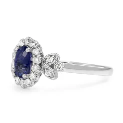 18ct White Gold Sapphire and Diamond Daisy Style Ring