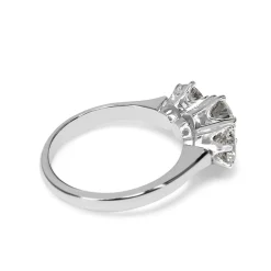 18ct White Gold Victorian Style 3 Stone Diamond Ring