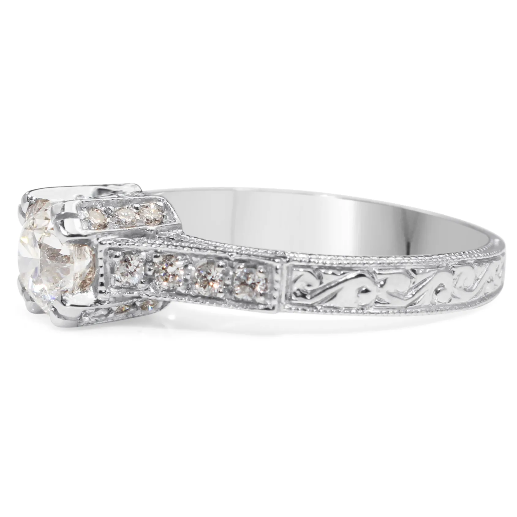 18ct White Gold Vintage Diamond Ring