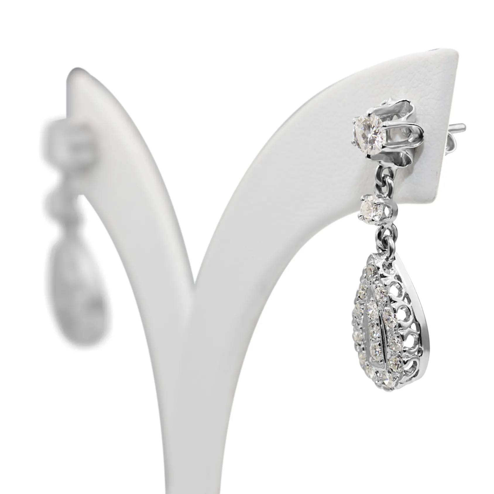 18ct White Gold Vintage Diamond Drop Earrings