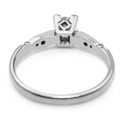 18ct White Gold Vintage Diamond Solitaire Ring