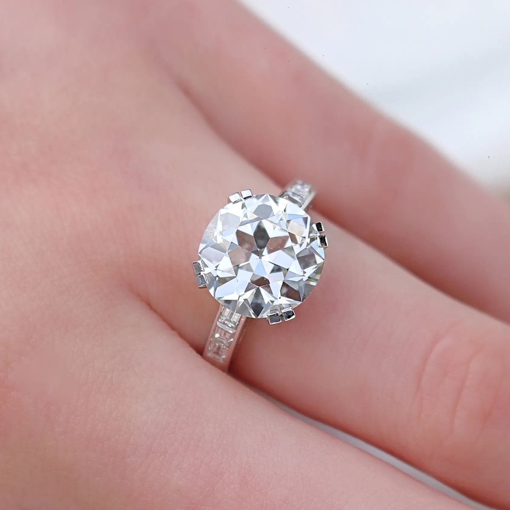 18ct White Gold Vintage Old Cut Diamond Solitaire Ring